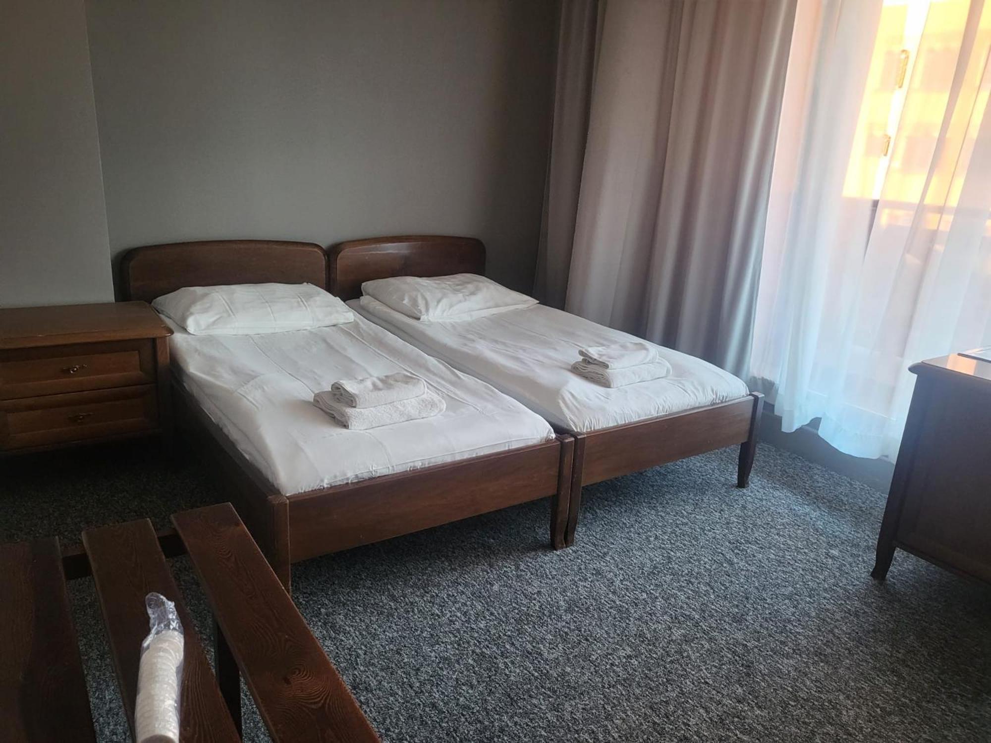 Hostel Bialoleka - Darmowy Parking, Szybkie Wifi! Varsovia Exterior foto